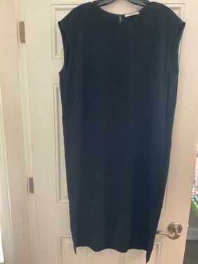 Sleeveless shift dress M.M. Lafleur